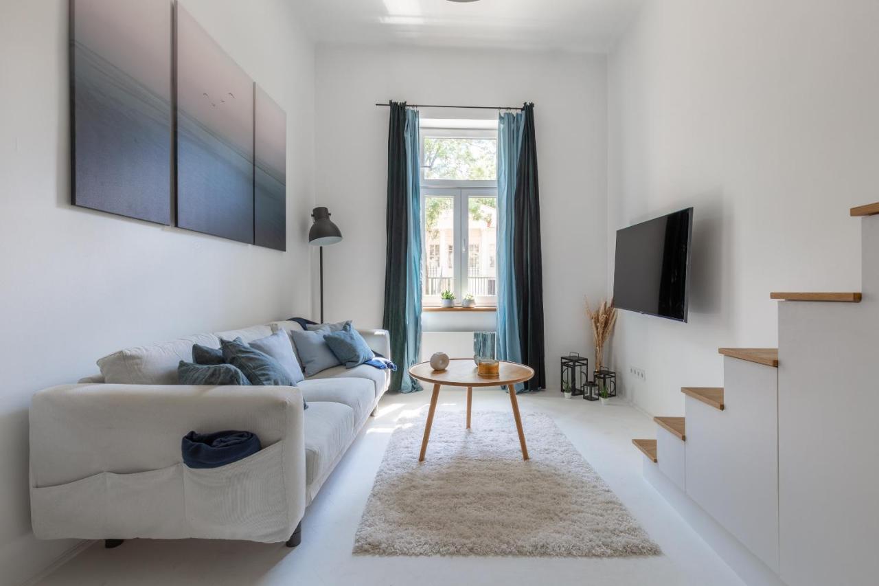 Black And White Apartment ブダペスト エクステリア 写真