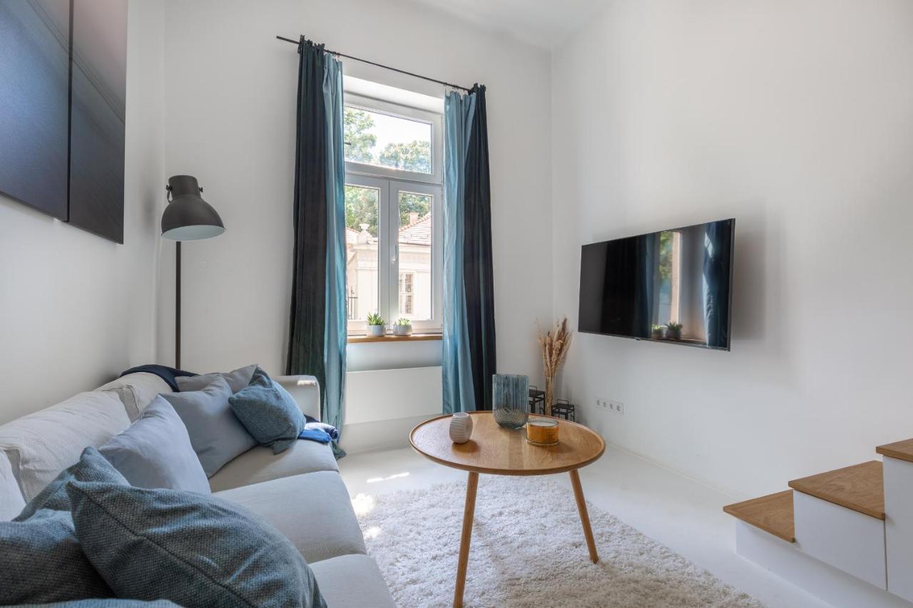 Black And White Apartment ブダペスト エクステリア 写真