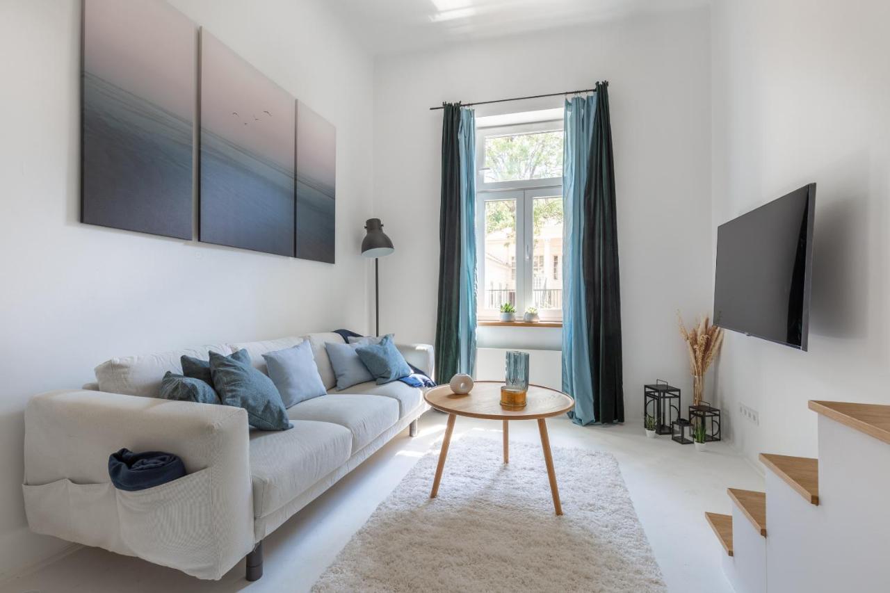Black And White Apartment ブダペスト エクステリア 写真